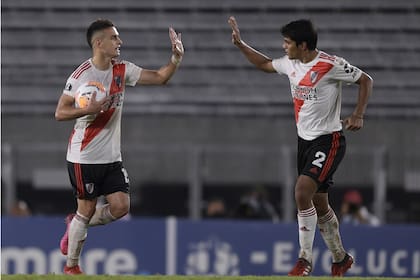 Borré y Rojas, partícipes de la goleada ante el equipo peruano