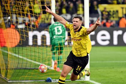 Borussia Dortmund eliminó a Atlético de Madrid en cuartos de final por un global de 5 a 4