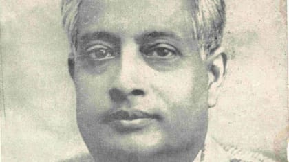 Bose fue uno de los primeros científicos que comprendió el significado y la importancia de las teorías de la relatividad de Albert Einstein.