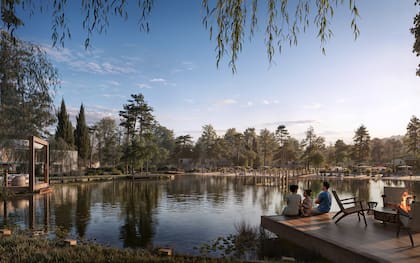 Bosque y laguna, protagonistas principales del encantador paisaje de La Martina Club Residencial.