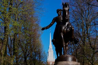 Boston recuerda a Paul Revere, quien cabalgó a toda prisa para advertir sobre la llegada de los británicos