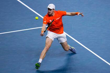 Botic Van De Zandschulp, el verdugo de la carrera de Rafael Nadal, doblegó a Daniel Altmaier y decretó el triunfo de Países Bajos en la serie contra Alemania.