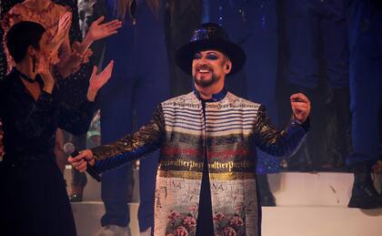 Boy George aportó su magia al show con una performance