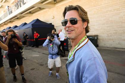 Brad Pitt recorre la zona de boxes del Circuito de las Américas