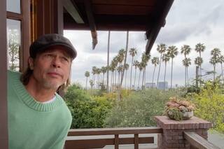 Brad Pitt se convirtió en "el chico del clima", desde su casa