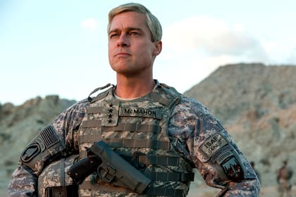 Brad Pitt se ríe del conflicto bélico afgano en War Machine