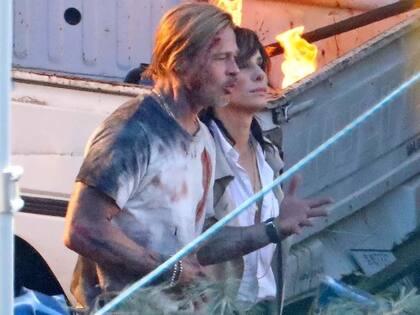 Brad Pitt y Sandra Bullock en el set de Bullet Train