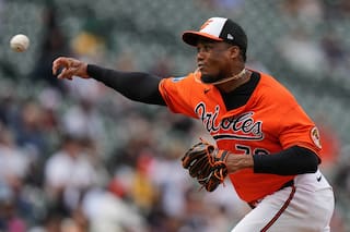 Bradish y Rutschman ayudan a Orioles a aplastar 7-0 a Yankees y llevarse la serie