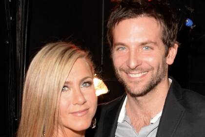 Bradley Cooper salió con Jennifer Aniston. No obstante, se rumorea que esconde un novio