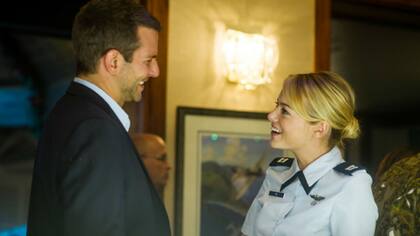 Bradley Cooper y Emma Stone en la olvidable Aloha