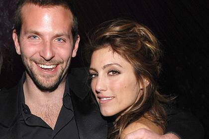 Jennifer Esposito se quedó con algunas cositas para decirle a Bradley Cooper
