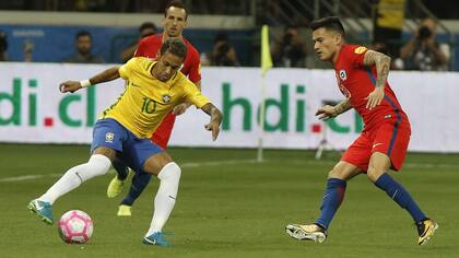 Neymar hizo jugar a Brasil en la victoria frente a Chile