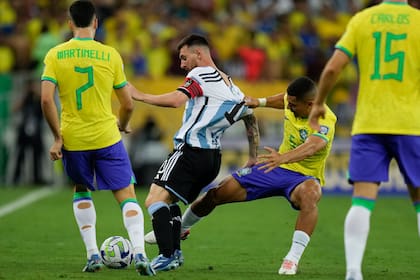 Brasil no pudo con la selección argentina en Río de Janeiro y perdió el clásico sudamericano