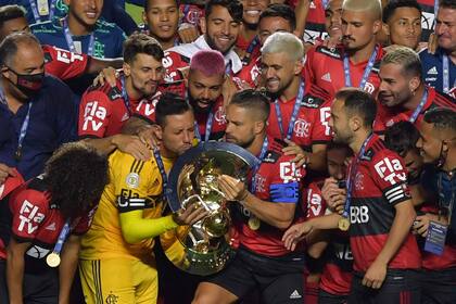 La celebración de Flamengo, que se consagró a pesar de su derrota en la última fecha.