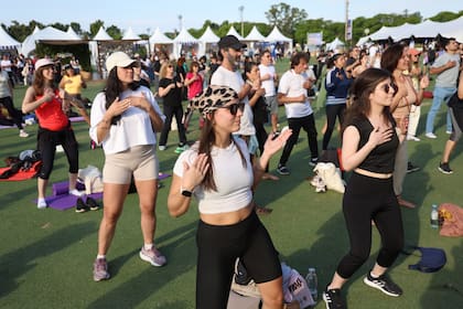 Brazos abiertos y al corazón, una postal que se repitió el finde