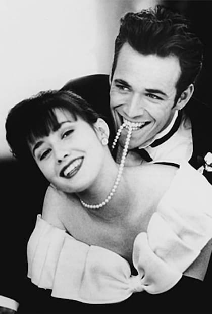 Brenda Walsh y Dylan McKey tuvieron su primera relación sexual al final de la primera temporada