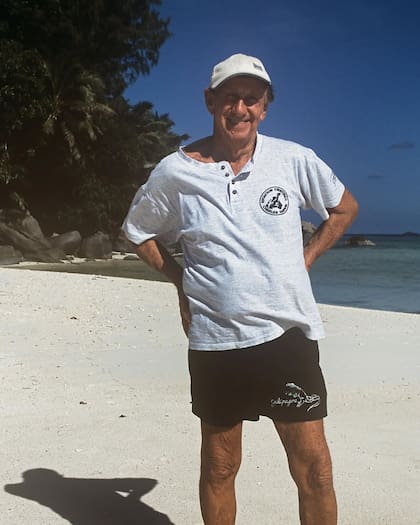 Brendon Grimshaw, un periodista británico de apenas 37 años, compró una isla desierta en las Seychelles