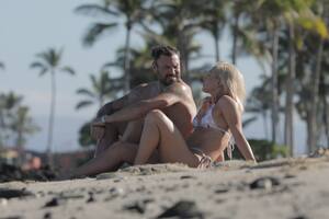 Lejos de Megan Fox, Brian Austin Green disfruta de su nuevo amor en Hawai
