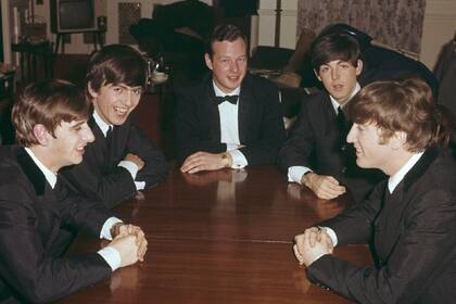 Brian Epstein fue quien hizo posible el primer contrato discográfico de The Beatles