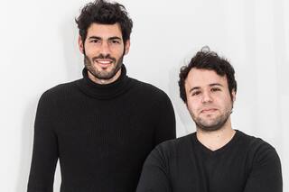 Negocios. Eran estudiantes y camino a un recital tuvieron una idea millonaria