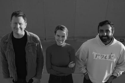 Bridgit Mendler lanzó su compañía junto a su marido, Griffin Cleverly