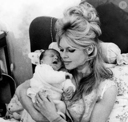 Brigitte Bardot y su hijo Nicolas Charrier