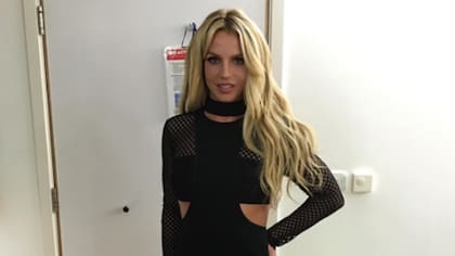 Britney Spears, de novia con un musculoso modelo