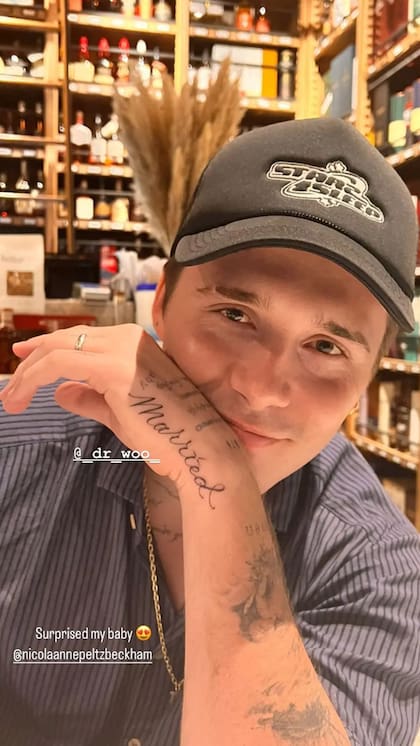 Brooklyn Peltz Beckham, como se hace llamar tras su matrimonio con Nicola, publicó el nuevo tatuaje que se hizo inspirado en ella
