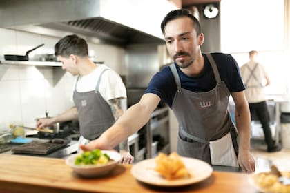 Bros Comedor resulta un gran lugar para comer con amigos