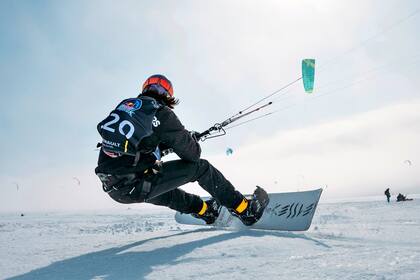 Bruce Kessler triunfó en la categoría masculina de snowboard, mientras que Aija Ambrasa ganó entre las mujeres 