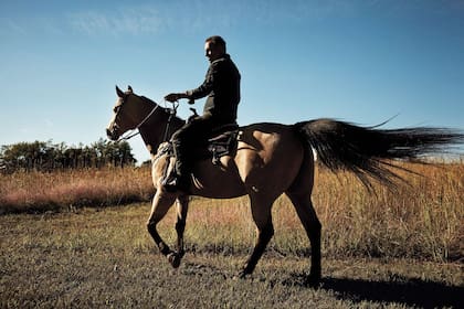 Bruce Springsteen en su campo de caballos en Nueva Jersey