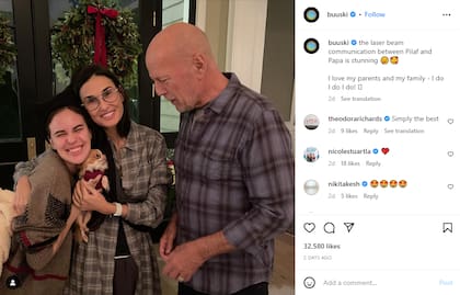 Bruce Willis pasó un día de fiesta con Demi Moore y su hija (Foto: Instagram @buuski)