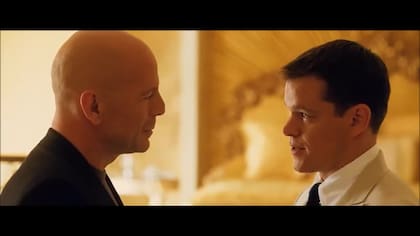 Bruce Willis y Matt Damon en una escena de la segunda entrega de la serie