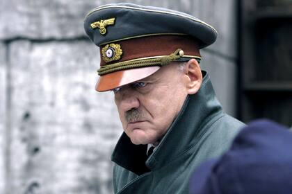 Bruno Ganz, como Hitler, en La caída