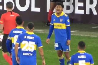 La fuerte reacción de dos compañeros de Bruno Valdez tras su insólita expulsión en Boca