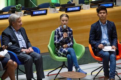 Bruno Rodríguez junto a Greta Thunberg y Antonio Guterres en la ONU