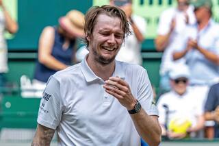 Bublik vence a Medvedev y gana el Abierto de Halle nuevamente