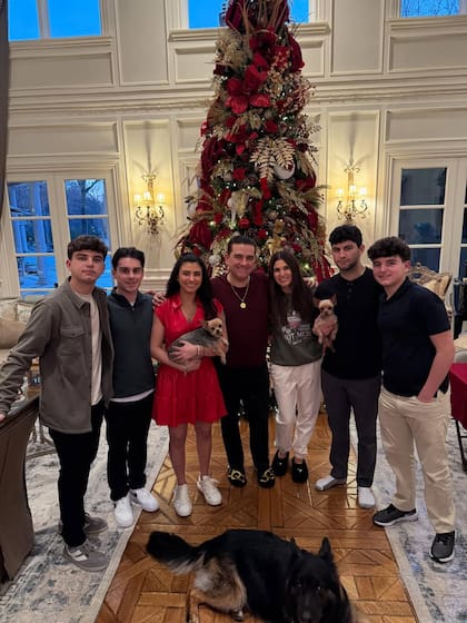 Buddy Valastro con su familia