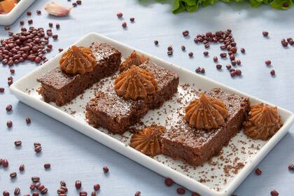 Budines o tortas, la versatilidad del poroto no tiene limitaciones. En este caso un rico brownie con aduki.