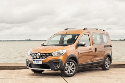 Buen equipamiento y mecánica confiable para el Renault Kangoo Stepway