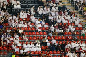 Buena parte de los hinchas qataríes se fueron en pleno partido del estadio Al-Bayt, cuando la derrota ante Ecuador parecía irremediable