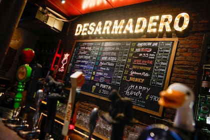 Buenos Aires 9ene2025. Nota de Bares y Terrazas en la ciudad de buenos Aires. Desarmadero Street Bar,
en Gorriti 4295
