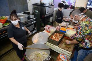 Salario universal: los movimientos sociales esperan señales y piden participar