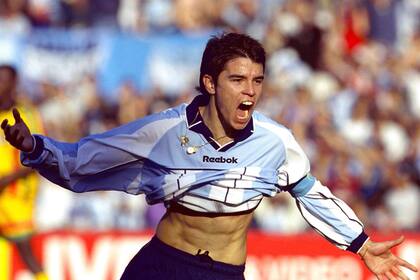 BUENOS AIRES,  - JULY 08:  U21 WM 2001 in Argentinien, Finale, Buenos Aires; ARGENTINIEN - GHANA (ARG - GHA) 3:0; Javier SAVIOLA/ARG  (Photo by Bongarts/Getty Images)