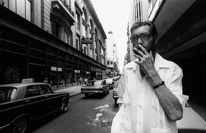 Buenos Aires y Julio Cortázar, un solo corazón