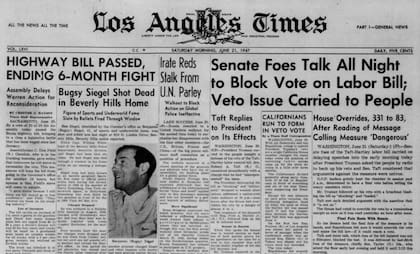 “Bugsy Siegel fue asesinado a tiros en su casa de Beverly Hills”, tituló Los Angeles Times y lo presentó como una de las figuras más importantes del mundo criminal