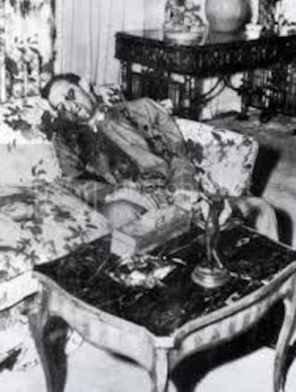 Bugsy Siegel murió asesinado el 20 de junio de 1947 en Beverly Hills