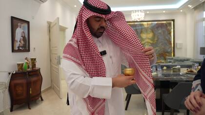 Bukhoor, un aromatizador típico para la casa y la ropa