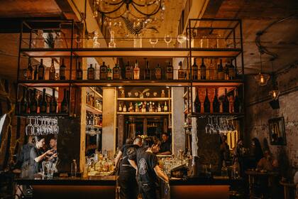 Bulebar se encuentra en Avenida García del Río 2969 (Saavendra).