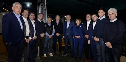 Bullrich junto a gobernadores electos y mandatarios de Juntos por el Cambio